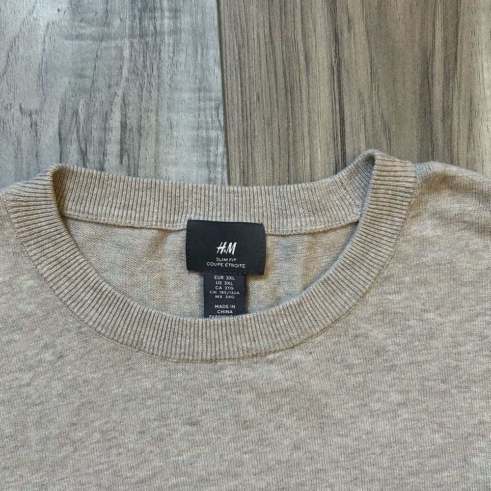 H&M Sweater - Picture 4 of 4